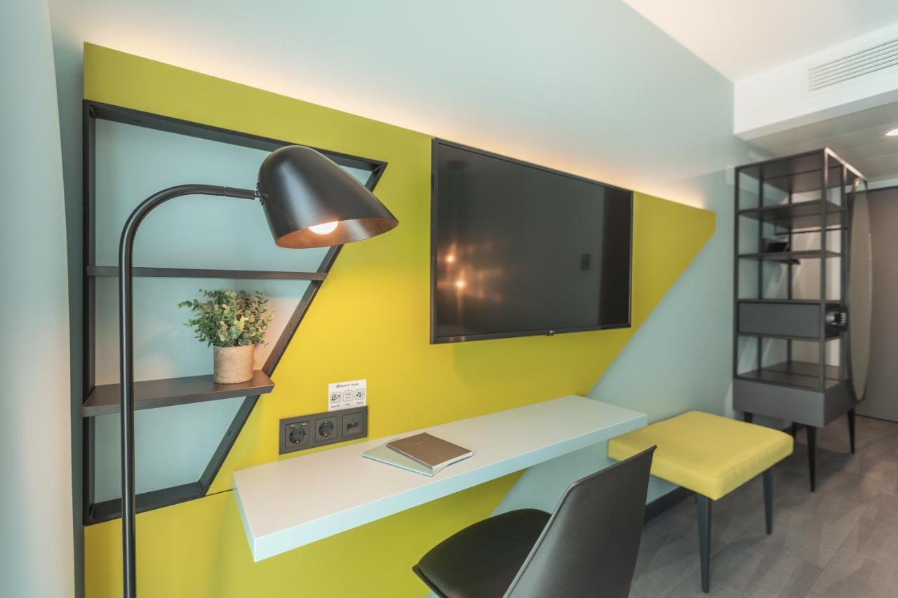 Holiday Inn - The Niu, Seven Dusseldorf Ost By Ihg Bagian luar foto